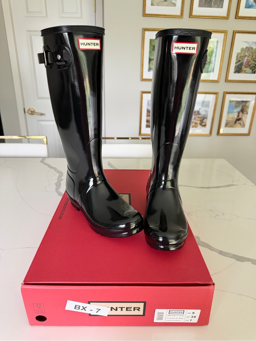 Hunter Women's Tall Gloss Rain Boots in Black